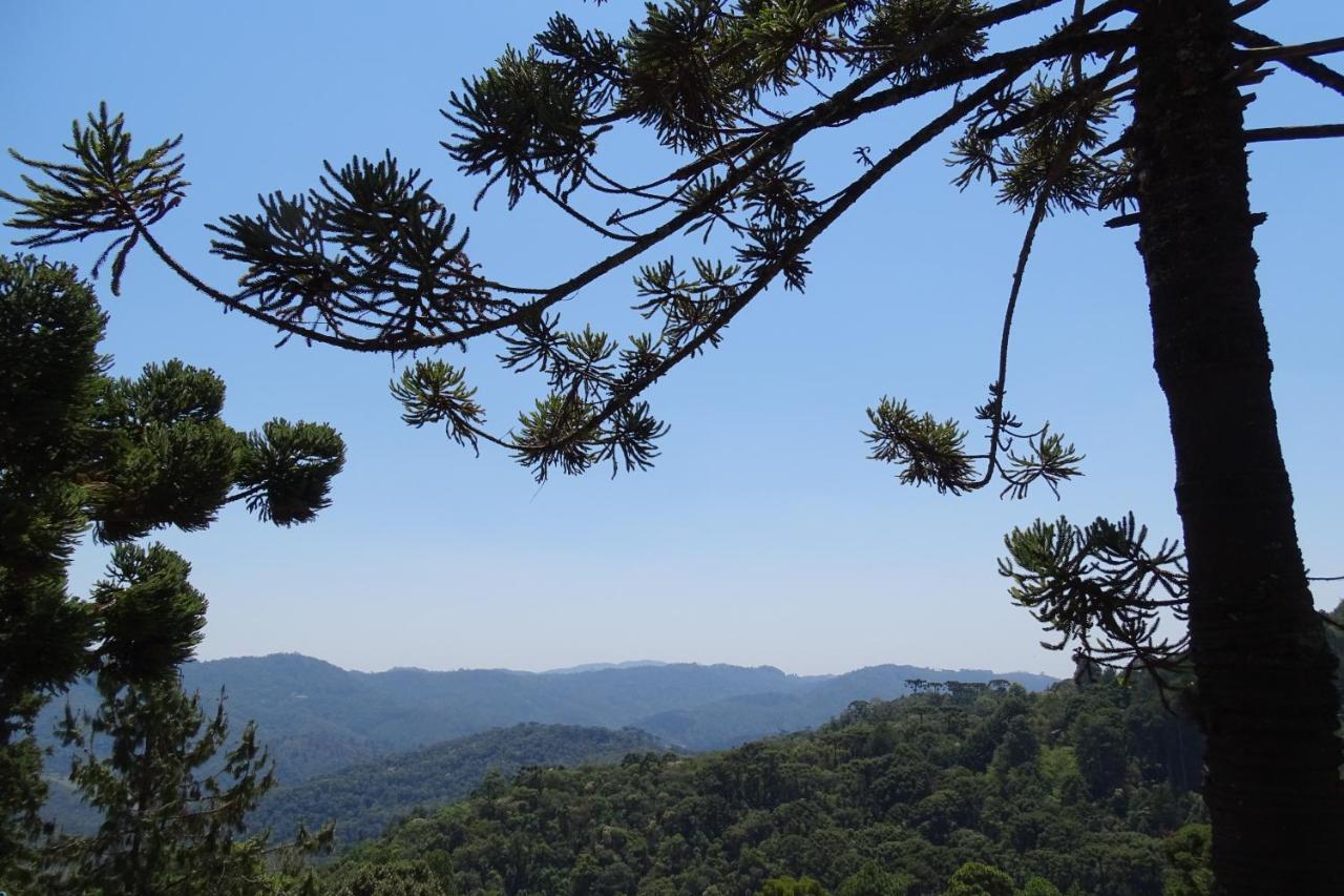 Refugio Melissa Apartment Campos do Jordao Room photo